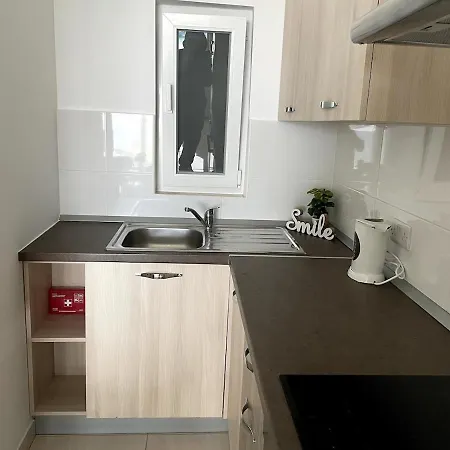 Seafront Studio Apartment San Paul'S Bay St. Paul's Bay Exterior photo