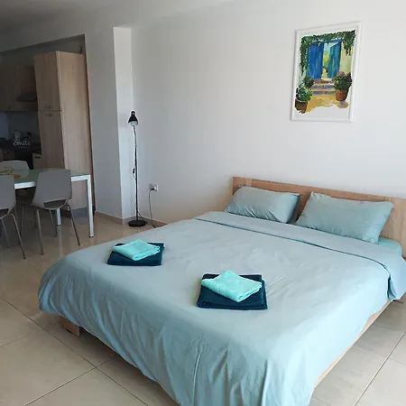 Seafront Studio Apartment San Paul'S Bay St. Paul's Bay Exterior photo