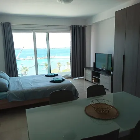Seafront Studio Apartment San Paul'S Bay St. Paul's Bay Exterior photo